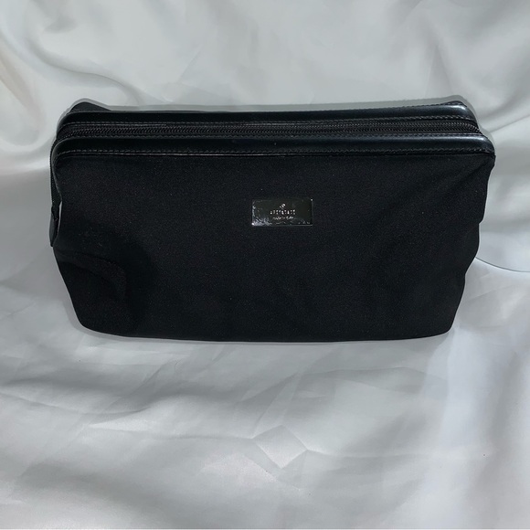 GUCCI black nylon & leather ZIP TOP DOPP KIT toiletry bag VANITY BAG makeup bag - Picture 1 of 14